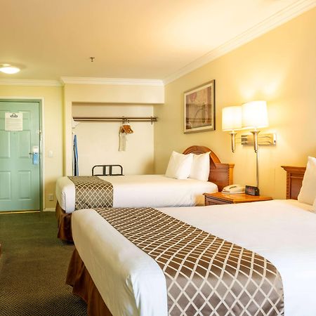 Days Inn By Wyndham Santa Monica Kültér fotó
