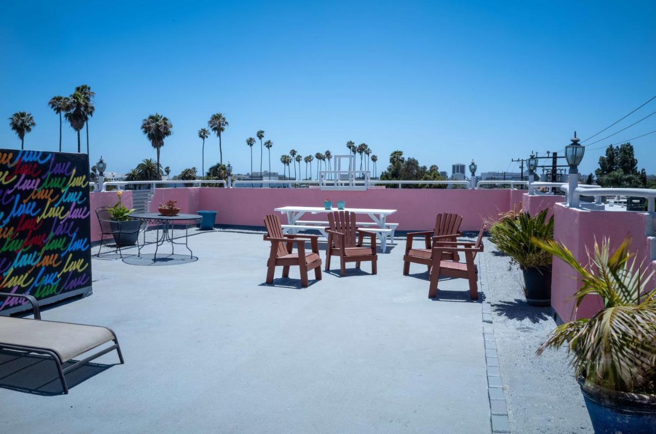 Days Inn By Wyndham Santa Monica Kültér fotó