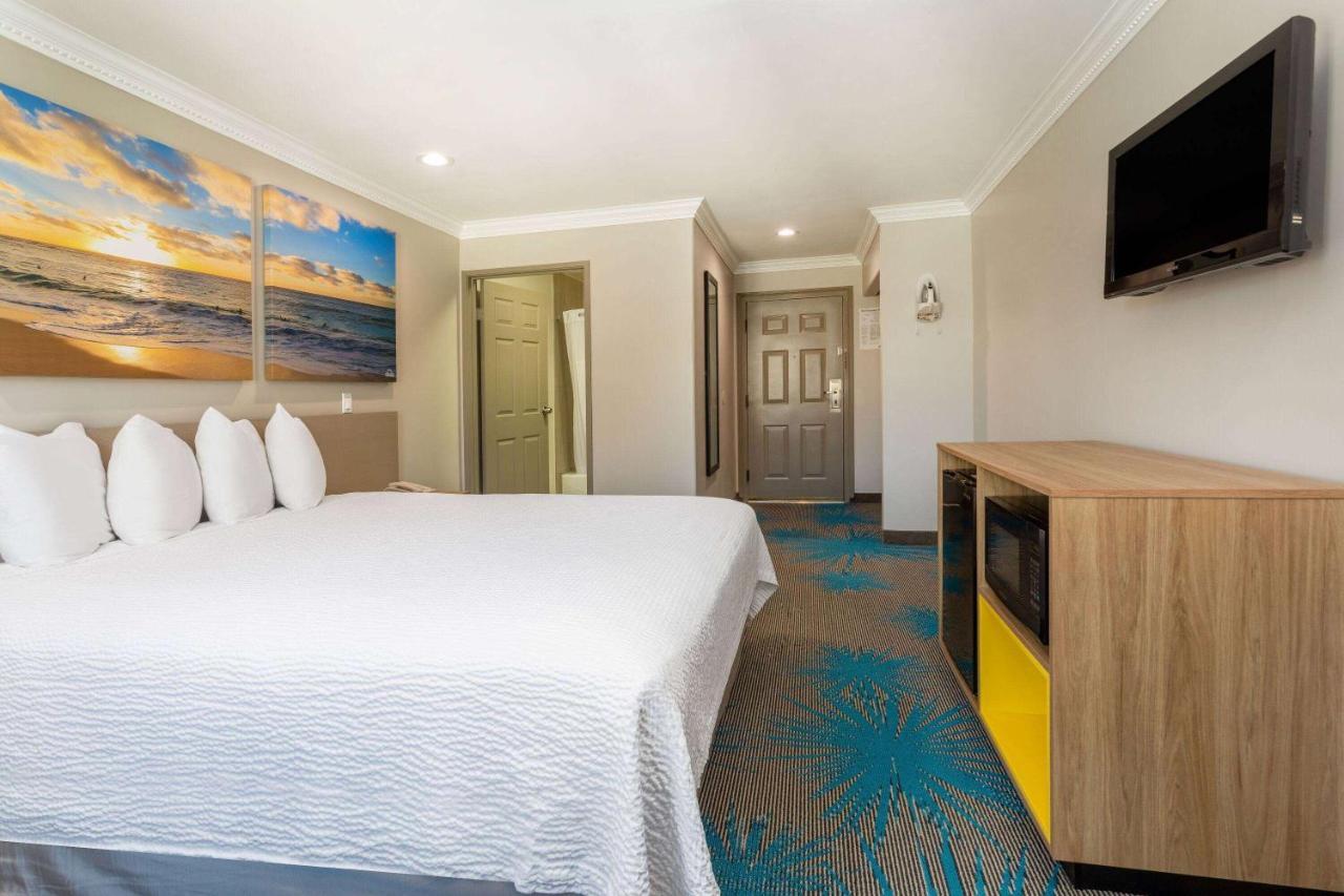 Days Inn By Wyndham Santa Monica Kültér fotó
