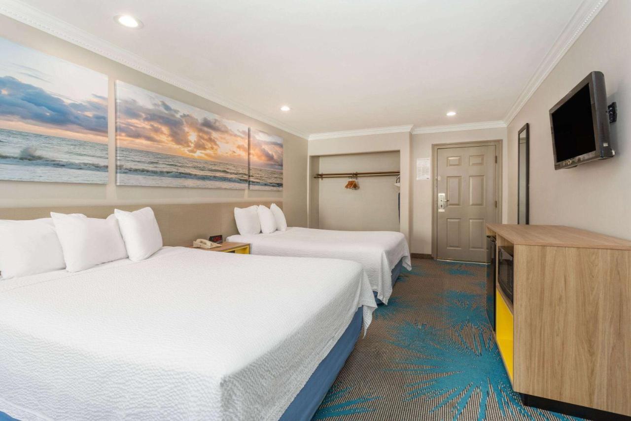 Days Inn By Wyndham Santa Monica Kültér fotó